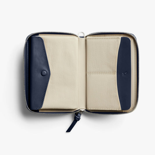 Folio Wallet - US 7984