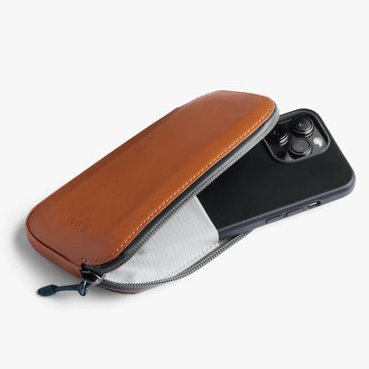Venture Phone Pocket - US 6859