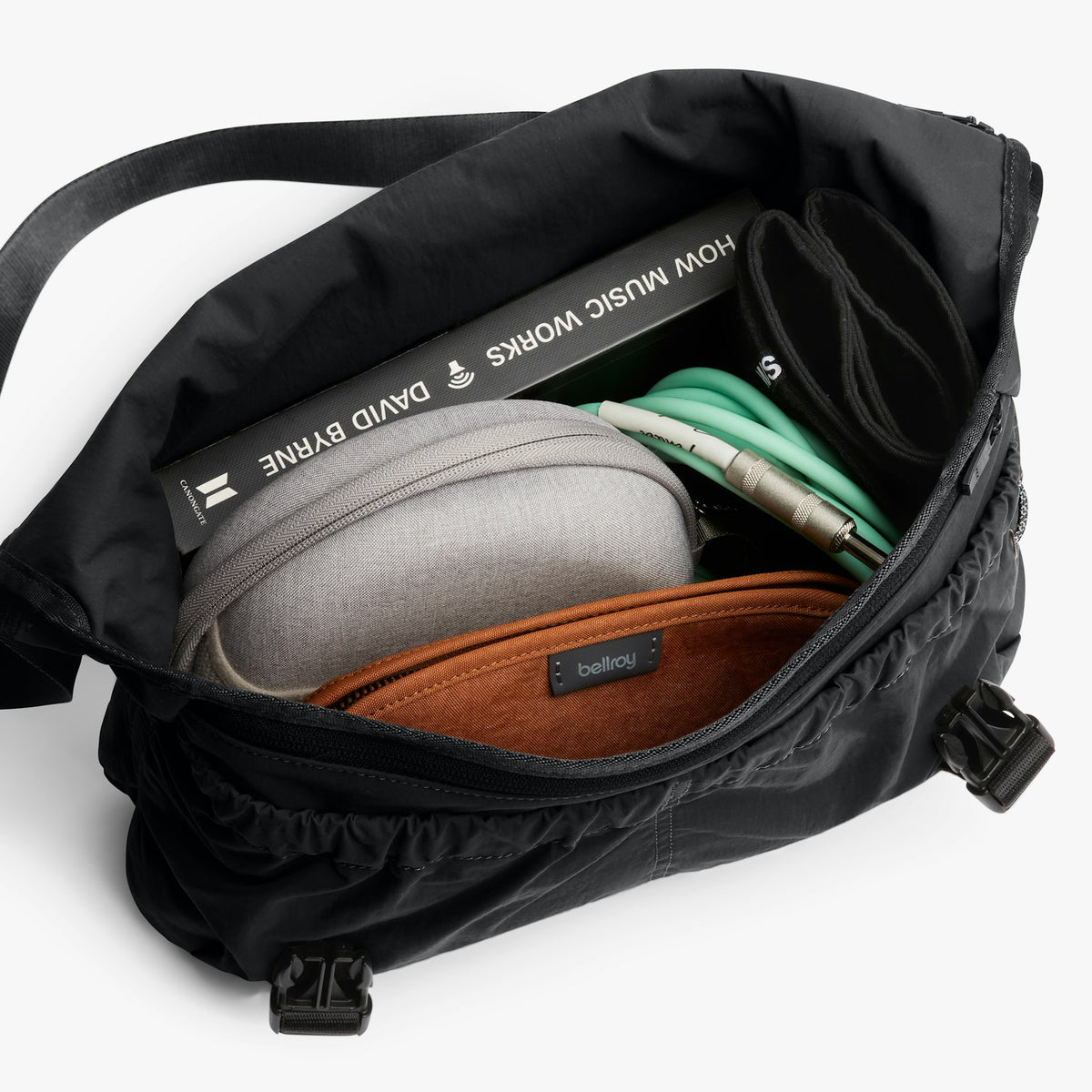 Cinch Messenger - US 5093