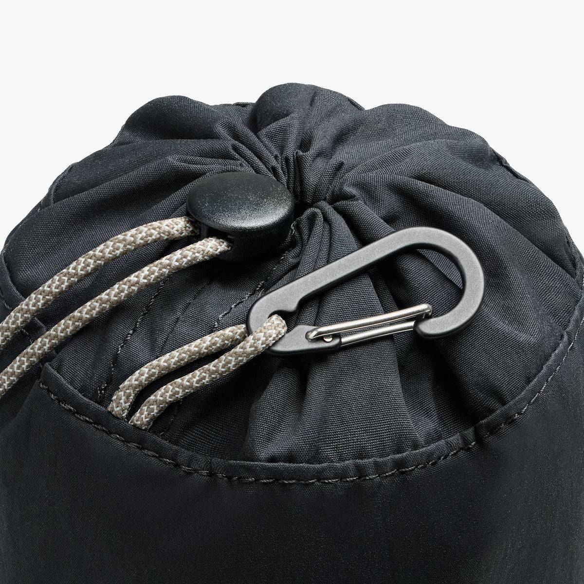 Cinch Pouch - US 7938