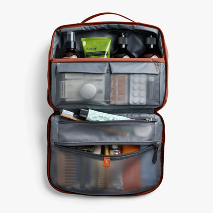 Hanging Toiletry Kit Plus - US 0646
