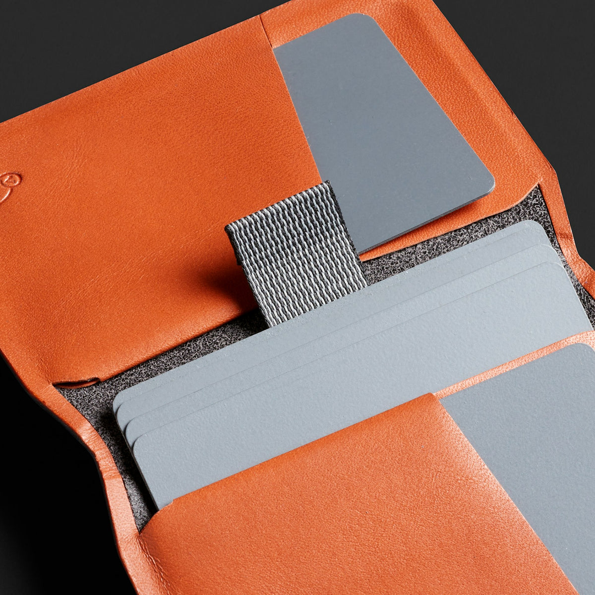 Apex Slim Sleeve - US 2069
