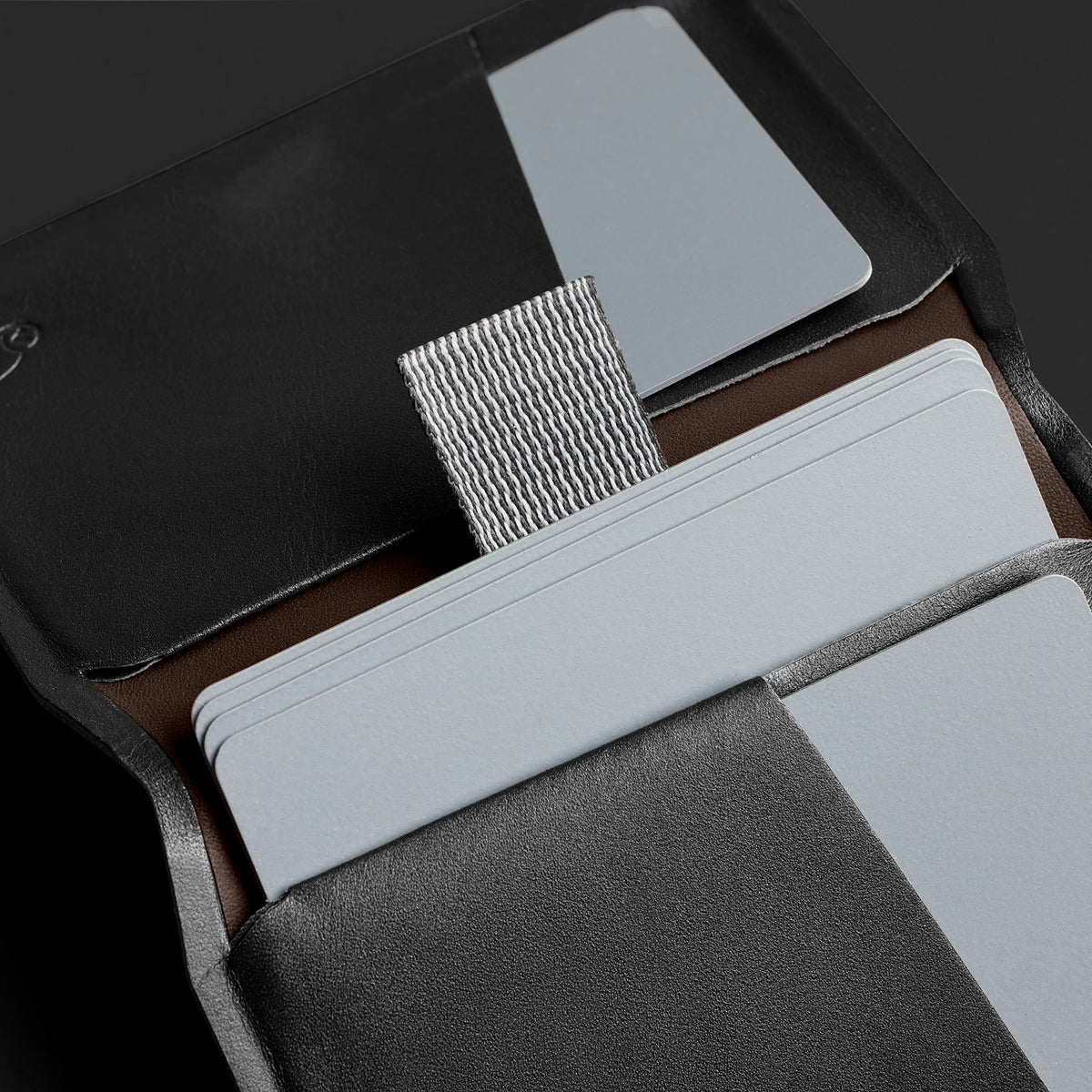 Apex Slim Sleeve - US 9873