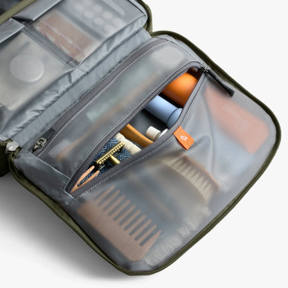 Hanging Toiletry Kit Plus - US 0851