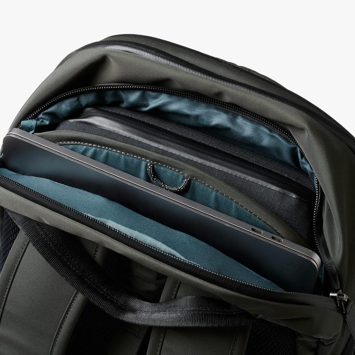 Transit Workpack Pro 22L - US 7653