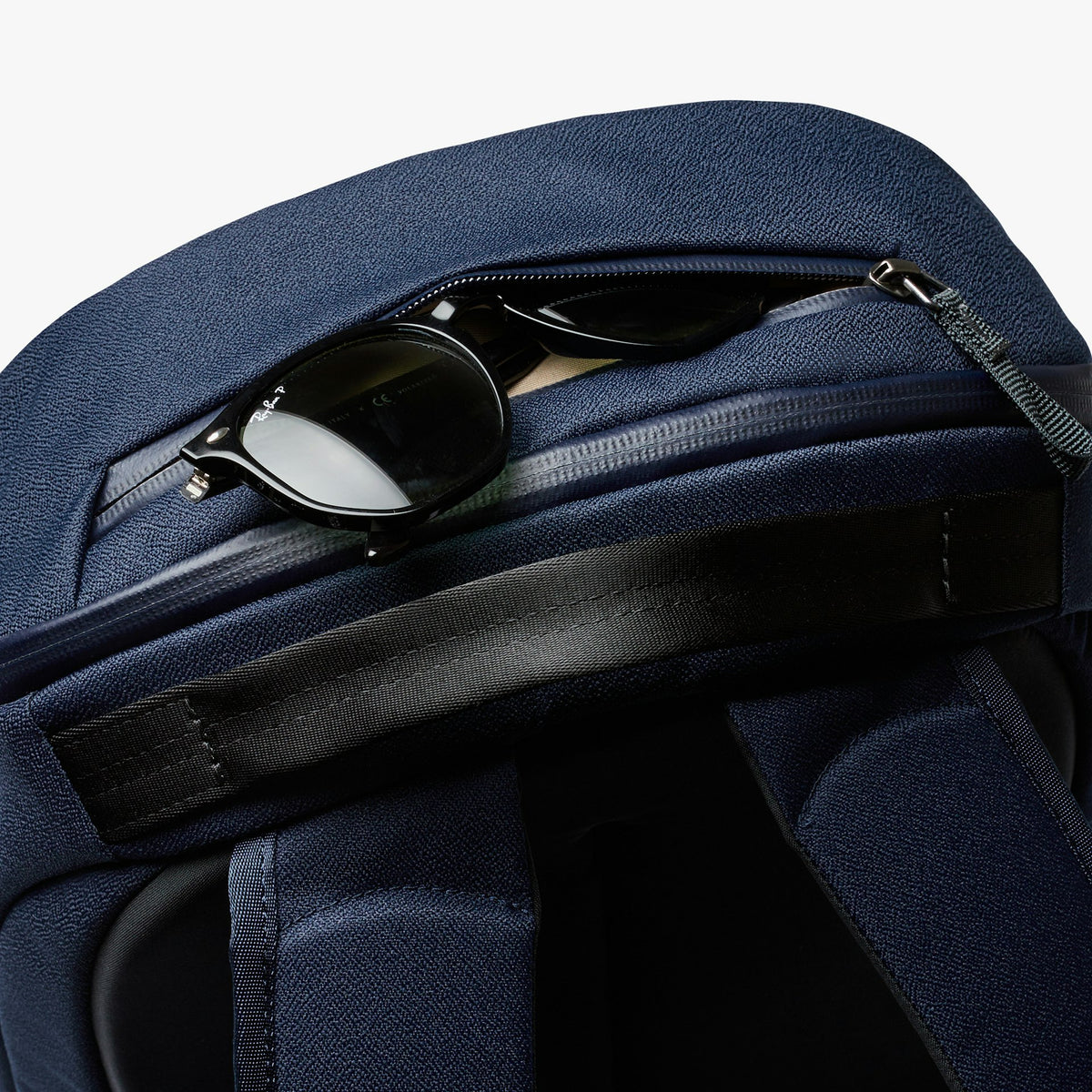 Via Backpack - US 9565
