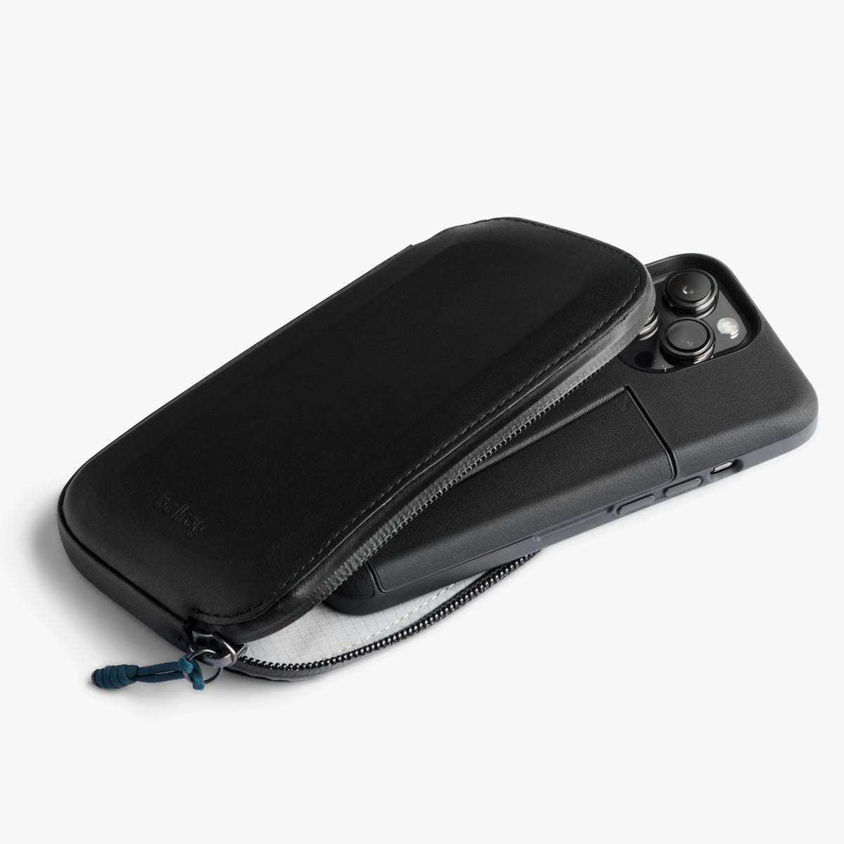Venture Phone Pocket - US 8112